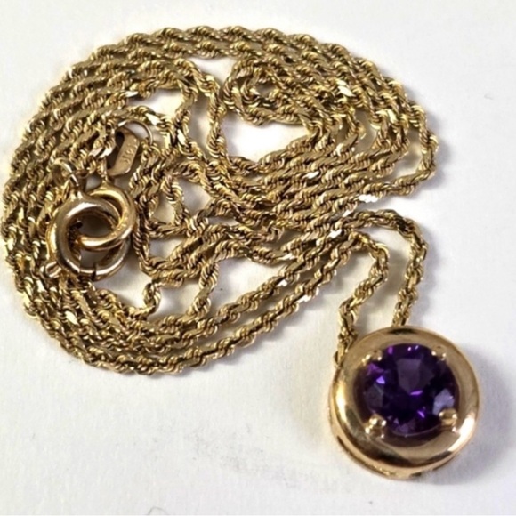14K Gold Necklace with Purple Amethyst Gemstone - Picture 2 of 9